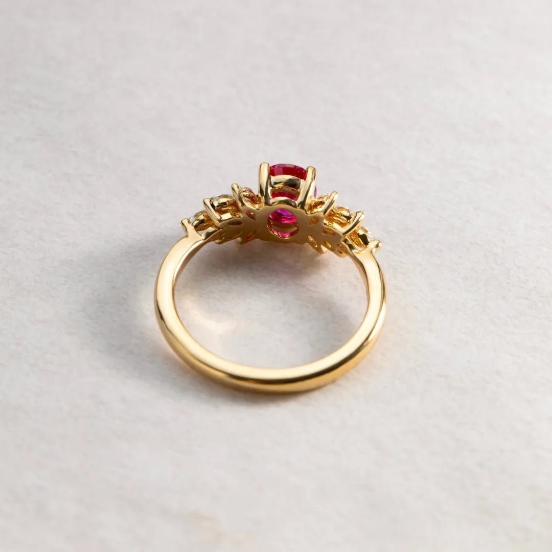 The Senara - Oval Ruby - CEYLON BRILLIANCE CO.