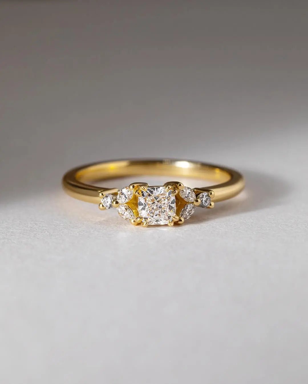 The Elya - 0.50ct Cushion - CEYLON BRILLIANCE CO.
