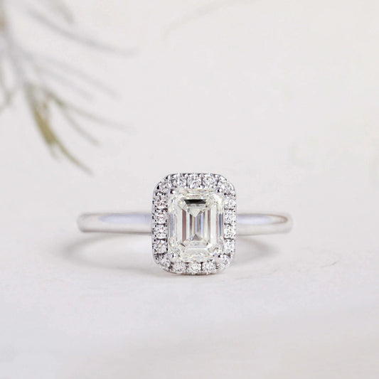 The Avani - 0.50ct Emerald - CEYLON BRILLIANCE CO.