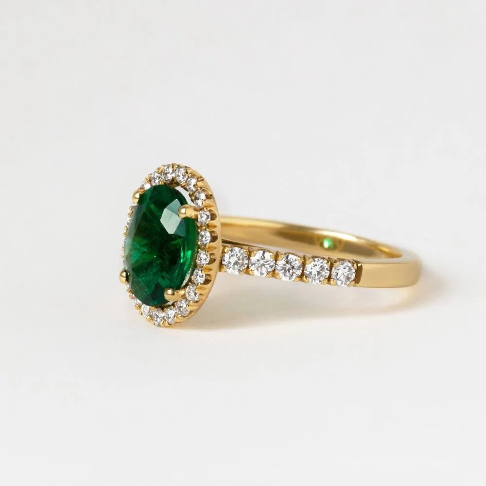 The Kiara - Oval Emerald - CEYLON BRILLIANCE CO.