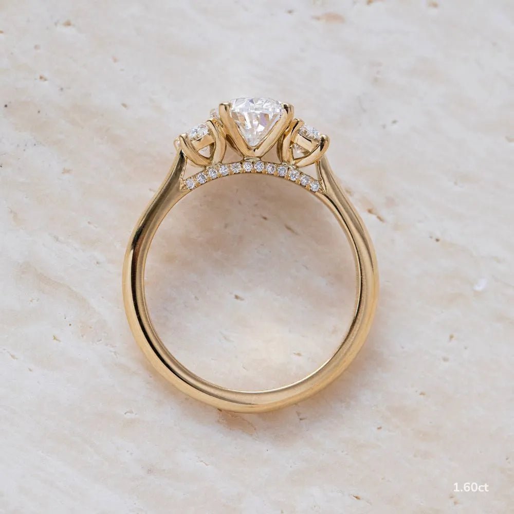 The Ivanya - 1.00ct Oval - CEYLON BRILLIANCE CO.