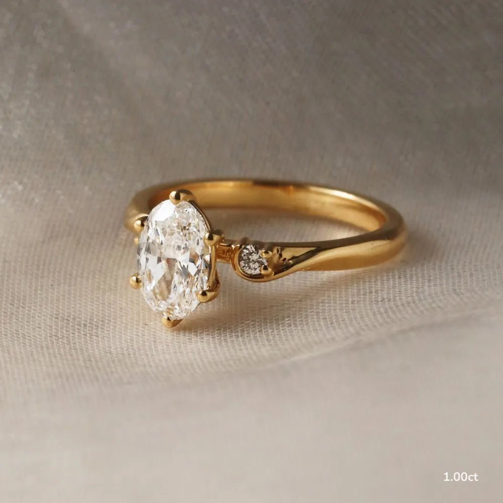 The Avira - 1.00ct Oval - CEYLON BRILLIANCE CO.