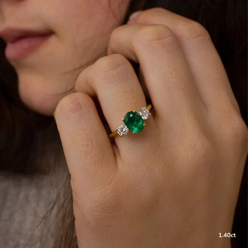 The Tishya - Oval Emerald - CEYLON BRILLIANCE CO.