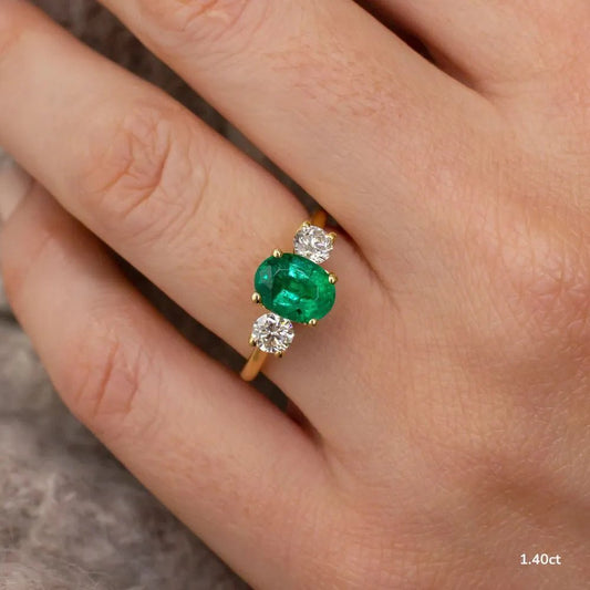 The Tishya - Oval Emerald - CEYLON BRILLIANCE CO.