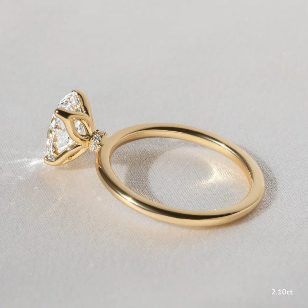 The Lavina - 1.00ct Oval Hidden Halo - CEYLON BRILLIANCE CO.