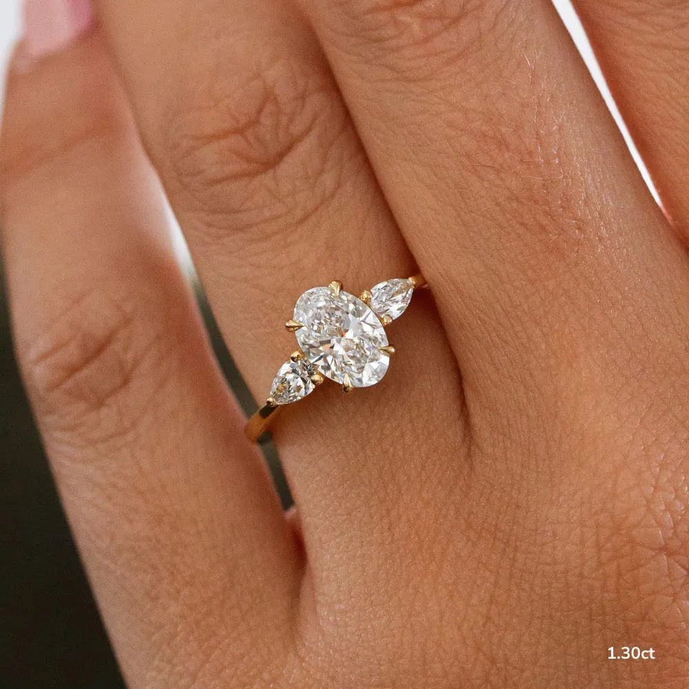 The Tashvi - 1.00ct Oval - CEYLON BRILLIANCE CO.