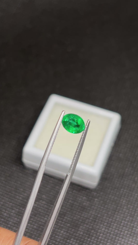 1.26ct Vivid Green Emerald Oval Cut – Natural