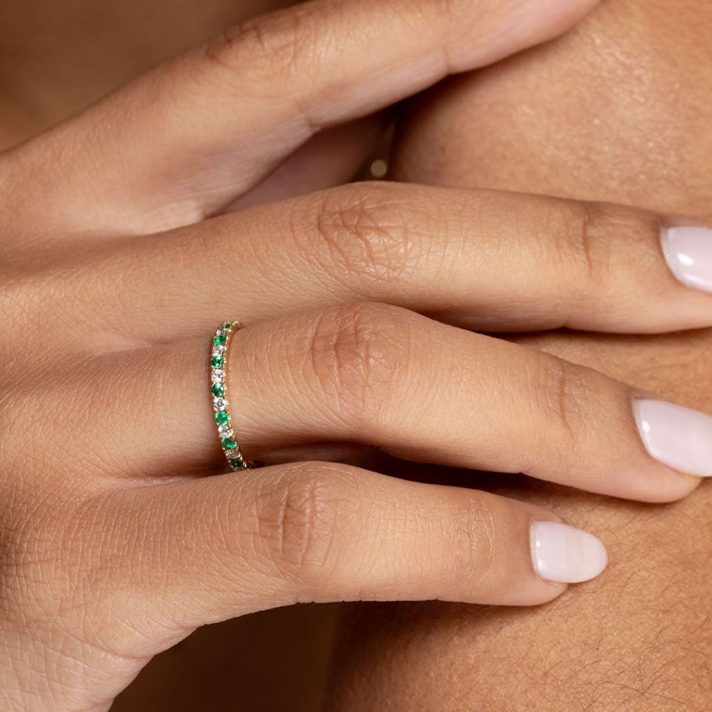 Eternity Ring - Emerald - CEYLON BRILLIANCE CO.